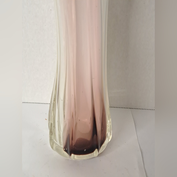 Vintage Mid Century Fingered Stretch Vase Ribbed Swung Mauve And White. - Picture 4 of 7